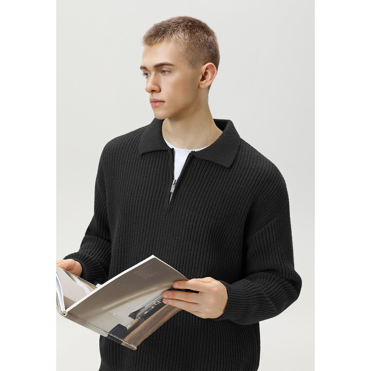 Minimalist Ribbed Lapel Quarter-Zip Sweater